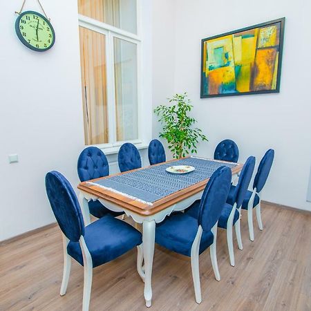 Solo Apartment In City Center Tbilisi Exteriör bild