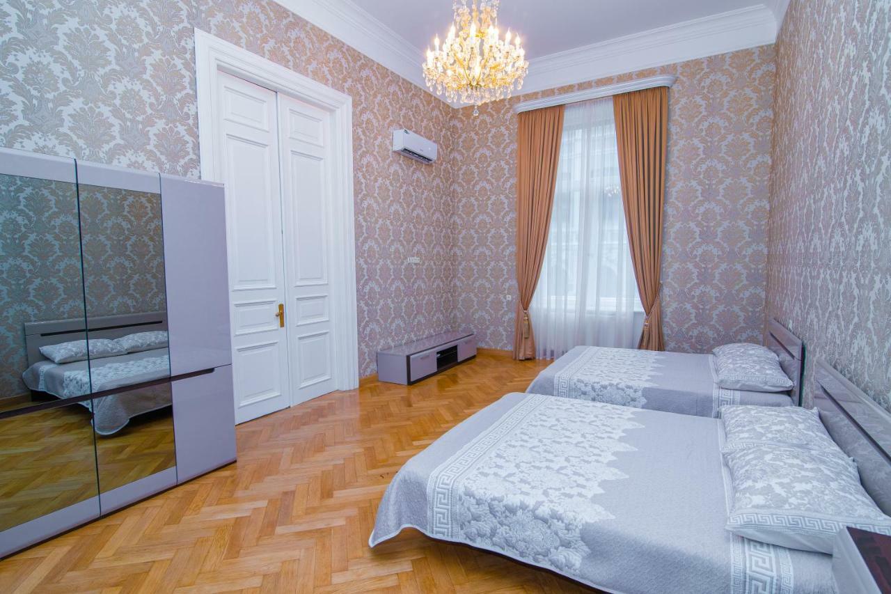 Solo Apartment In City Center Tbilisi Exteriör bild