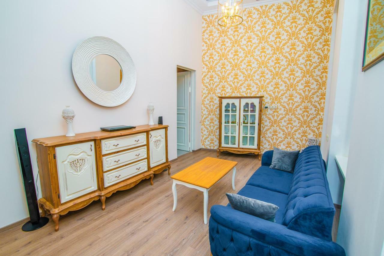 Solo Apartment In City Center Tbilisi Exteriör bild
